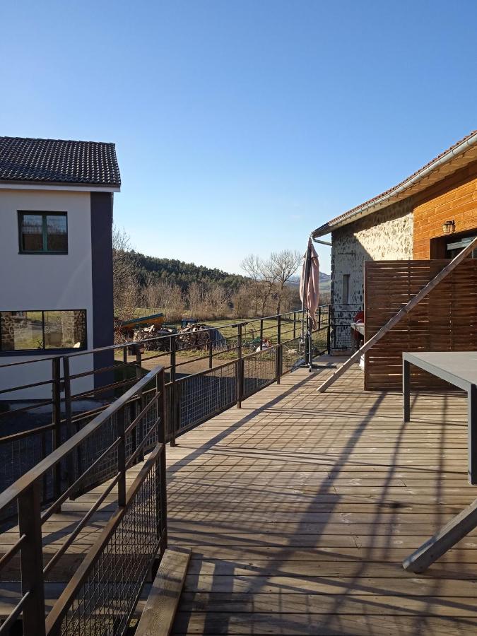 Gites De La Berthe Lantriac Exterior photo