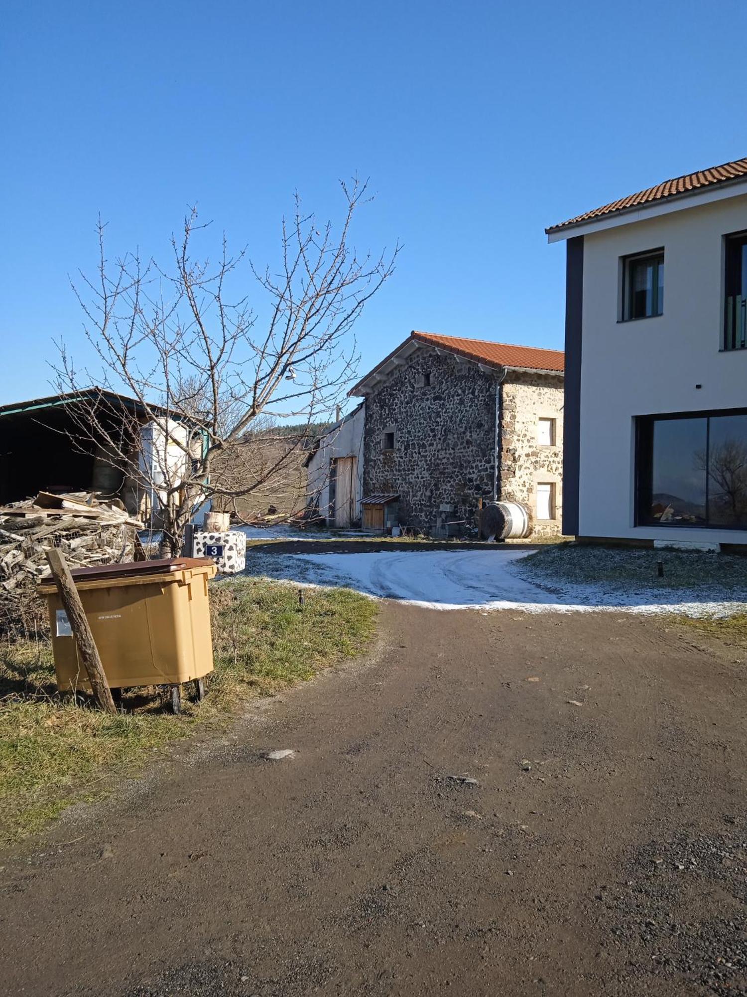 Gites De La Berthe Lantriac Exterior photo